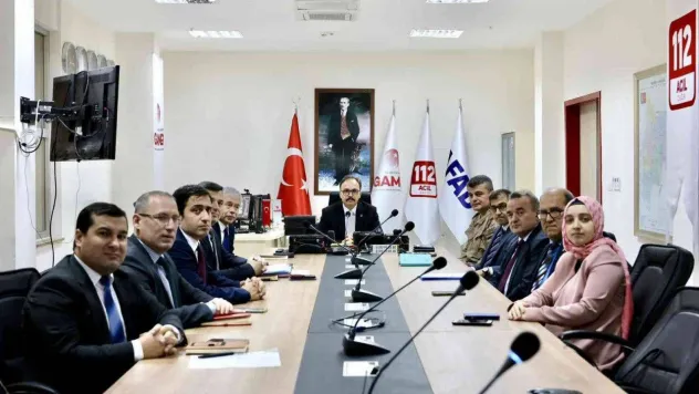 Güvenli ve huzurlu bir ortam sağlanması için her ay toplantı yapılıyor
