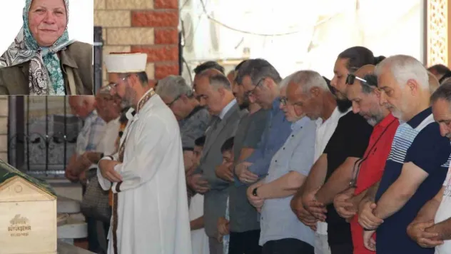 Hacda vefat eden Yalovalı kadın için gıyabi cenaze namazı kılındı