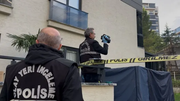 Hava almak için çıktığı camdan düşen genç hayatını kaybetti