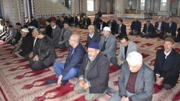 Hoca için mevlit okutuldu