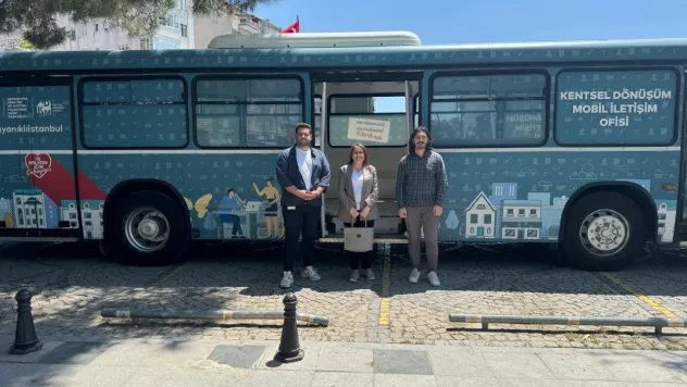 İBB Kentsel Dönüşüm Mobil İletişim Ofisi Silivri'de Bilgilendirme Yapıyor