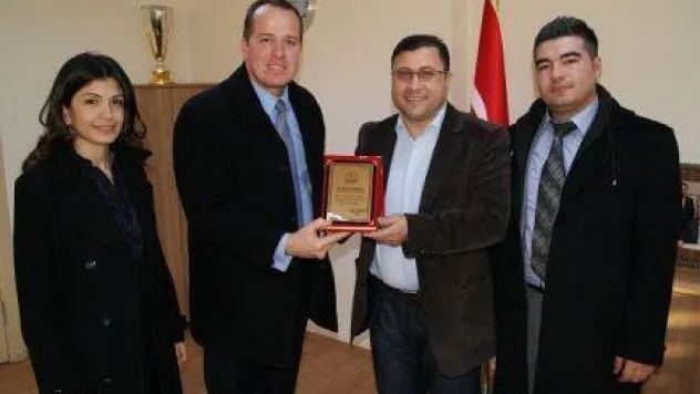 İbrahim Yirik Lisesi'nden Karakaş'a Teşekkür Plaketi