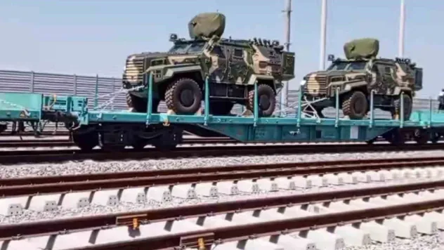 İhraç edilen zırhlı muharebe araçları Marmaray hattını kullanarak tren ile Avrupa'ya gönderiliyor