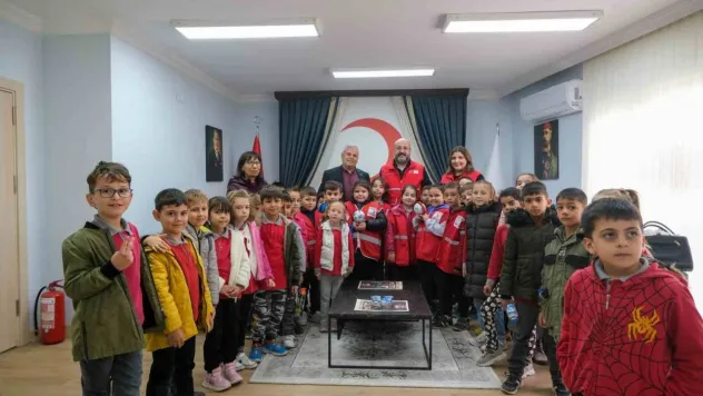 İlkokul öğrencileri harçlıklarını Gazze'ye bağışladı