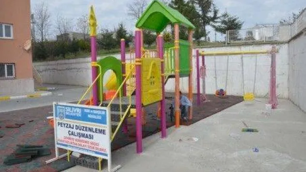 İrfan Sırdaş İlkokulu'na Modern Düzenleme