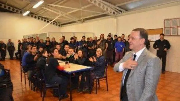Işıklar Çanta bölgesindeki fabrikaları ziyaret etti