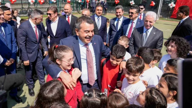 İstanbul'da 2 milyon 859 bin 468 öğrenci karne aldı