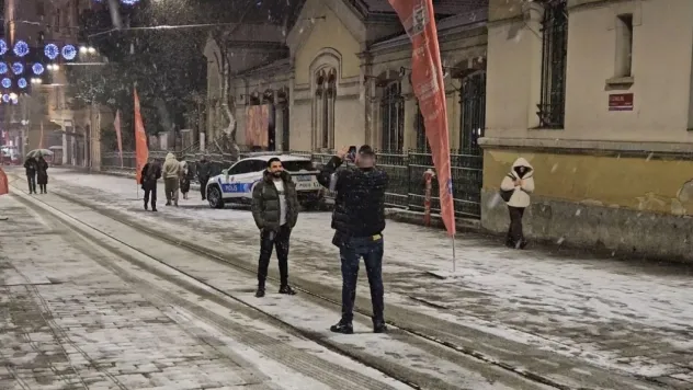 İstanbul'da kar yağışı 3'üncü gününde de devam etti