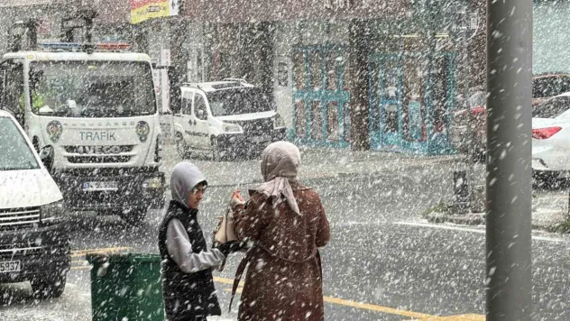 İstanbul'da kar yağışı etkili oluyor