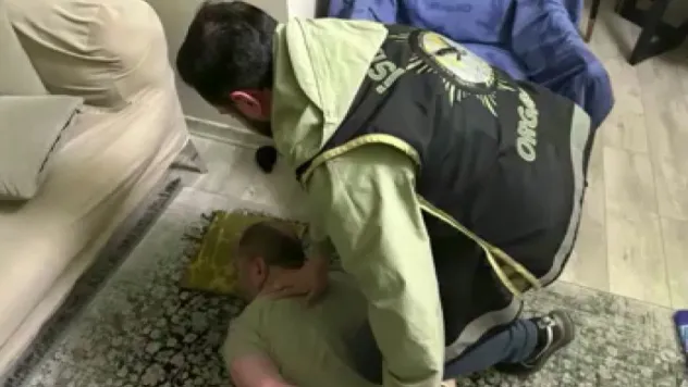 İstanbul'da sokak çetelerine ve onlara silah temin eden silah imalatçılarına operasyon