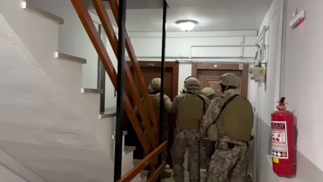 İstanbul'da suç örgütüne operasyon: 20 gözaltı