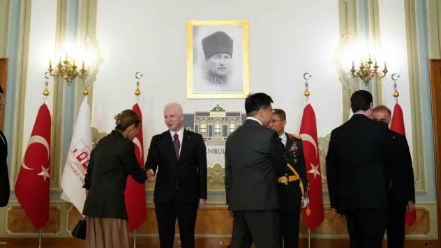 İstanbul Valiliği'nde 30 Ağustos Zafer Bayramı töreni: Vali Davut Gül, tebrikleri kabul etti