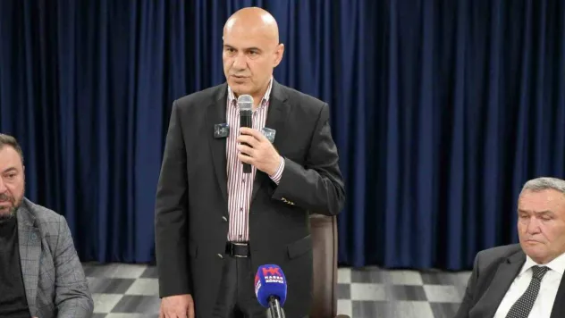 İYİ Partili Çömez'den, CHP Lideri Özgür Özel'e 'çaresizlik ve siyasi kalpazanlık' suçlaması