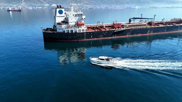 İzmit Körfezi'nden 7 bin 90 metreküp atık ayrıştırıldı