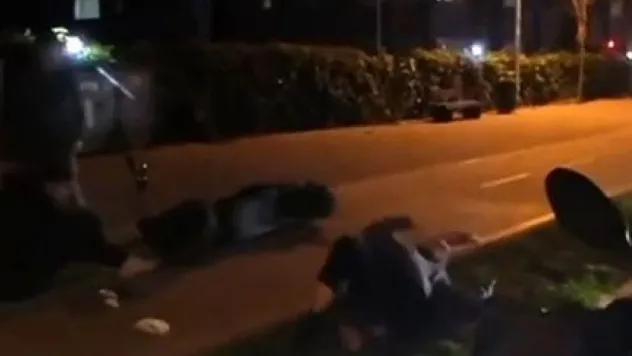 Kaldırımda bir vatandaşa elektrikli scooter çarptı