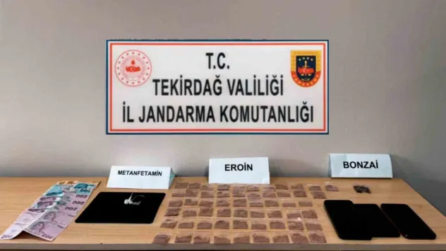 Kaput altındaki özel bölmeden uyuşturucu çıktı: 2 kişi tutuklandı