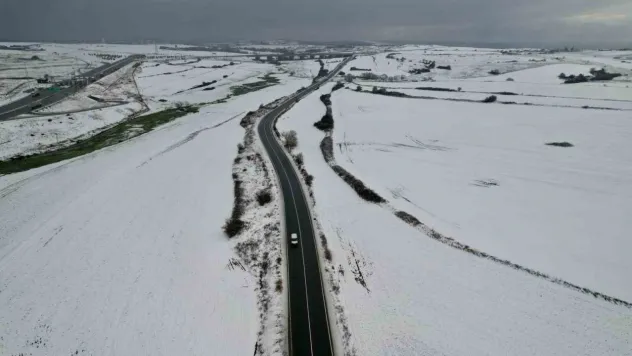 Karadeniz yaylaları değil, İstanbul: Arnavutköy'de kartpostallık kış manzarası