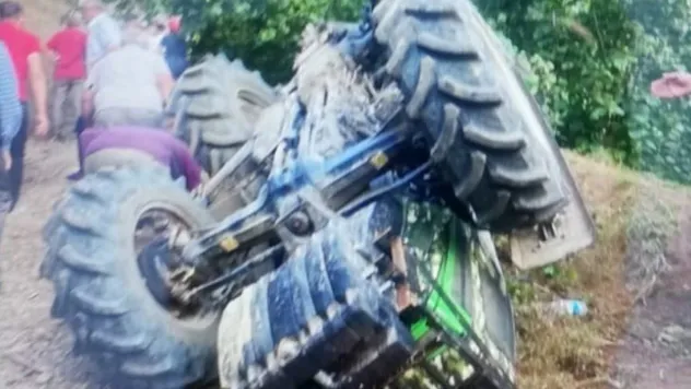 Kardeşleri traktör kazası ayırdı