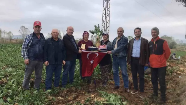 Keşan'da kadın çiftçilere plaket ve hediye çeki