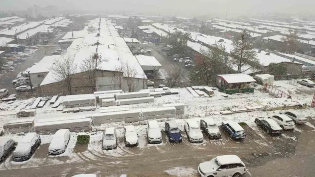 Keşan Nisan ayında beyaza büründü