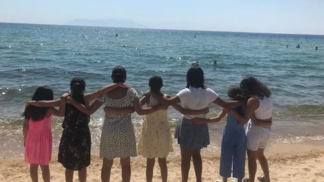 Kimsesiz çocukların deniz keyfi