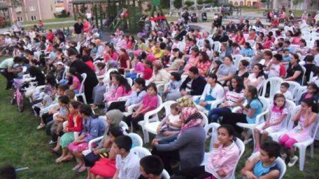 Kiptaş'ta Yıldızların Altında Sinema Şenliği