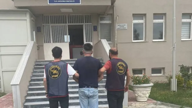 Kırklareli'nde 5 ayrı suçtan 23 yıl 11 ay hapis cezası ile aranan hükümlü yakalandı
