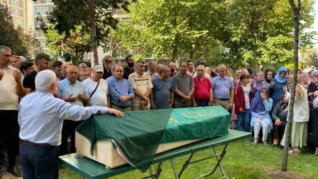 Kırklareli'ndeki selde hayatını kaybeden Raile Şimşek için Kartal'da cenaze namazı kılındı