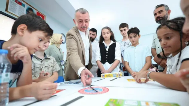 Kocaeli'de 30 bin öğrenciye 392 milyon liralık eğitim desteği