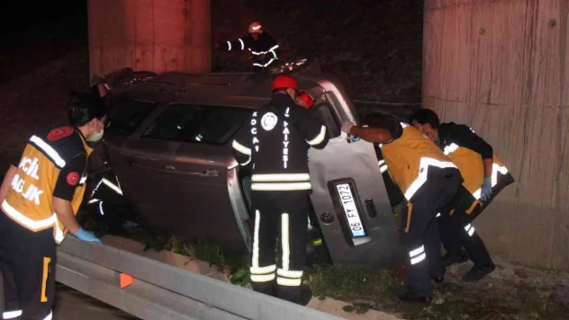 Kontolden çıkan araç viyadük ayağına çarptı: 1 ölü, 1 yaralı