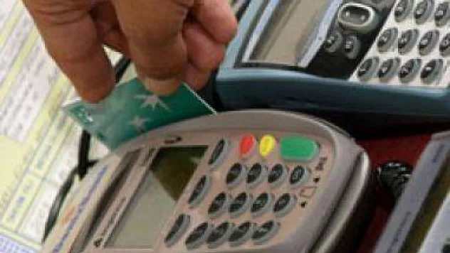 Kredi kartı tarih oluyor