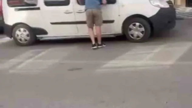 Kurbanlık danayı arka koltukta getirdi