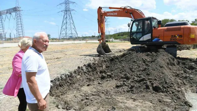 Lapseki Belediyesi kapalı ve açık düğün salonunun temeli atıldı