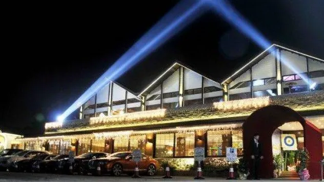 LüxSaloon hizmete girdi