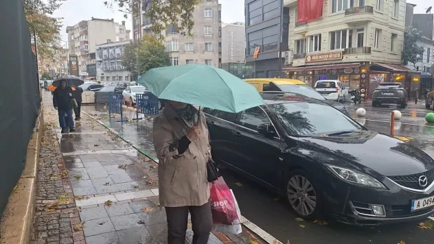 Meteoroloji uyarmıştı: Kırklareli'de sağanak yağış etkili oluyor