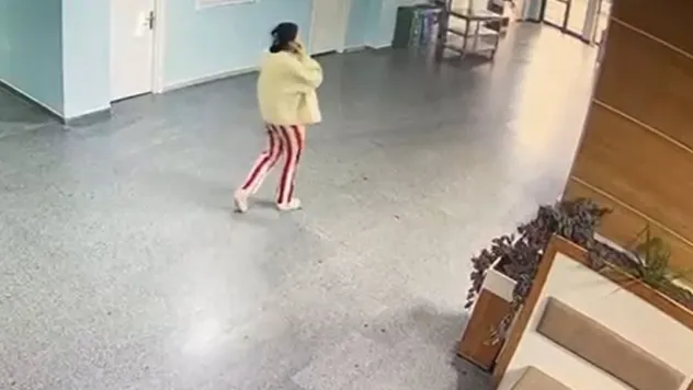 Mezarlıkta ölü bulunan bebeğin annesi ile hastaneden çıkış anları ortaya çıktı