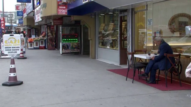 Mustafa Ceceli'nin ailesine hırsızlık şoku