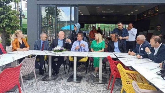 Mustafa Sarıgül, Beylikdüzü'nde mahkum çocukları ile bir araya geldi