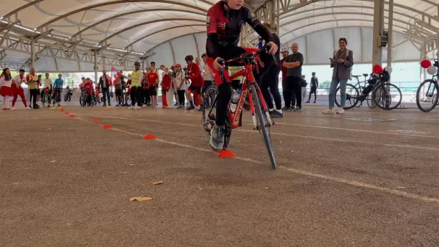 Nilüfer'de Cumhuriyet coşkusu pedallarla sokaklara taşındı