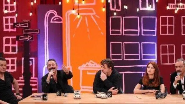 Olga Kurylenko: 'Russell Crowe beni odaya kilitledi'