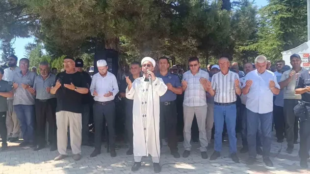 Orman yangını şehitleri için Bilecik'te gıyabi cenaze namazı kılındı