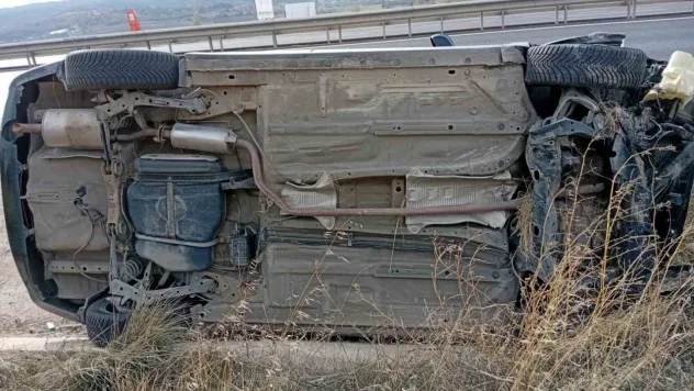 Otomobil yoldan çıktı, 1 yaralı