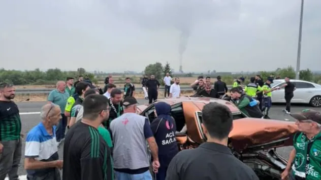 Otoyolda aracın hurdaya döndüğü kazada acı haber: Karı koca hastanede vefat etti