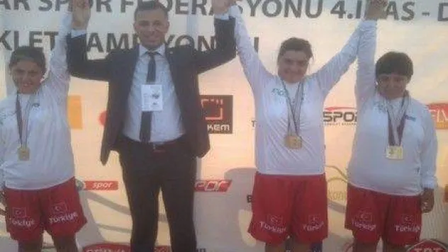 Özel sporcular panelde konuşacak