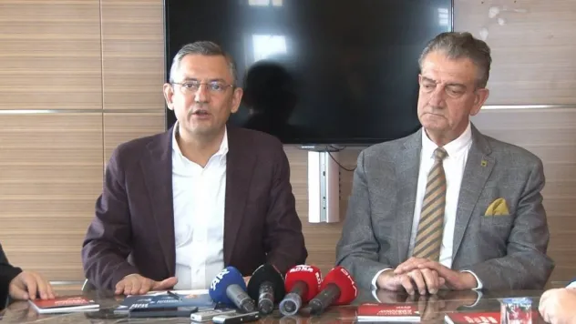 Özgür Özel delegelere seslendi: 'Aklına, vicdanına güvendiğiniz insanlarla konuşun, gereğini yapın'