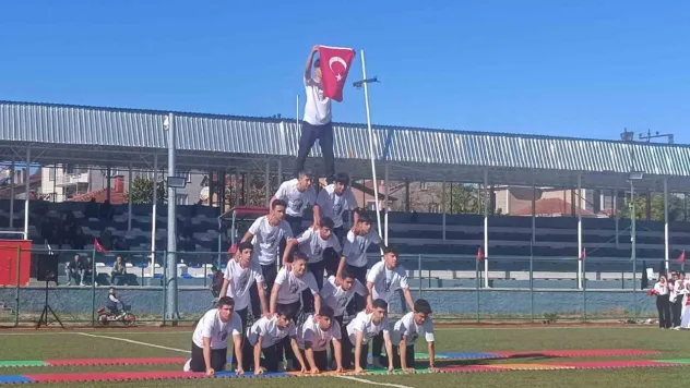 Pazaryeri'nde 29 Ekim Cumhuriyet Bayramı coşkuyla kutlandı