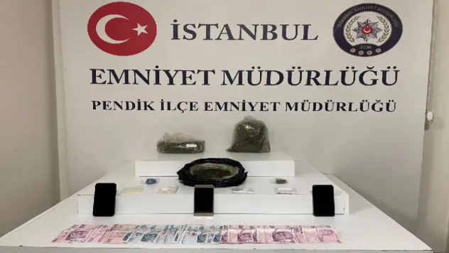 Pendik'te uyuşturucu baskını: 2 kilo uyuşturucu ele geçirildi