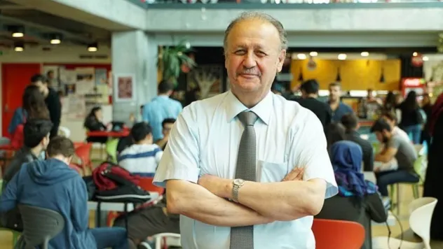 Prof. Dr. Tuncer Çelik, deprem anında göçmeyecek bina yapmanın formülünü verdi