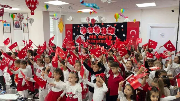 Pursaklar'ın Nezaket Okullarında Cumhuriyet Bayramı coşkusu