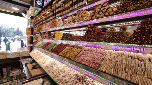 Ramazan'ın başında hurmaya olan talep yerini şekerlemelere bıraktı